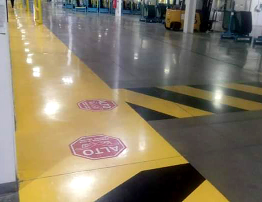 Lineas y pasillos peatonales